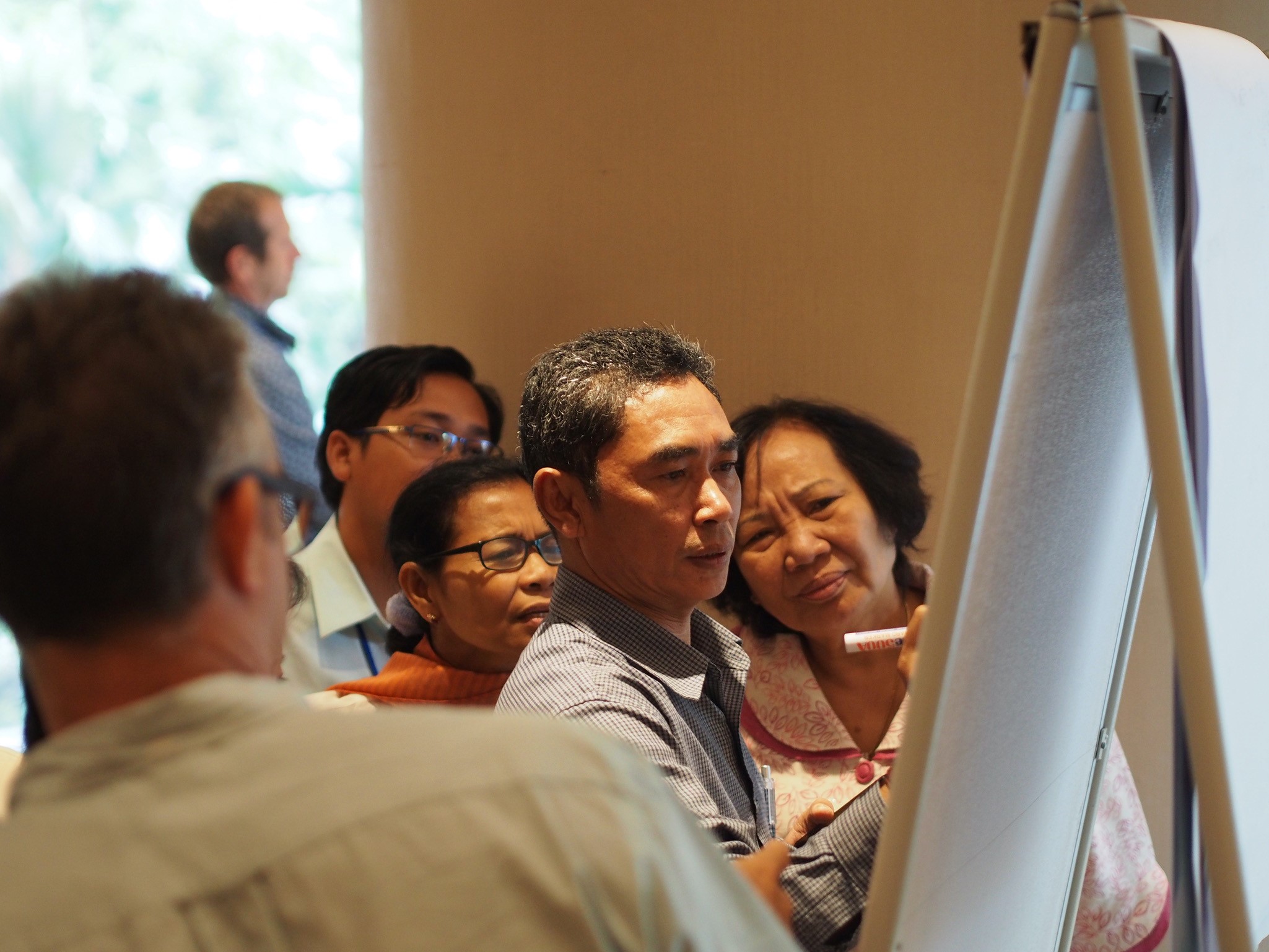 La compleja búsqueda de una financiación sanitaria coordinada en Camboya