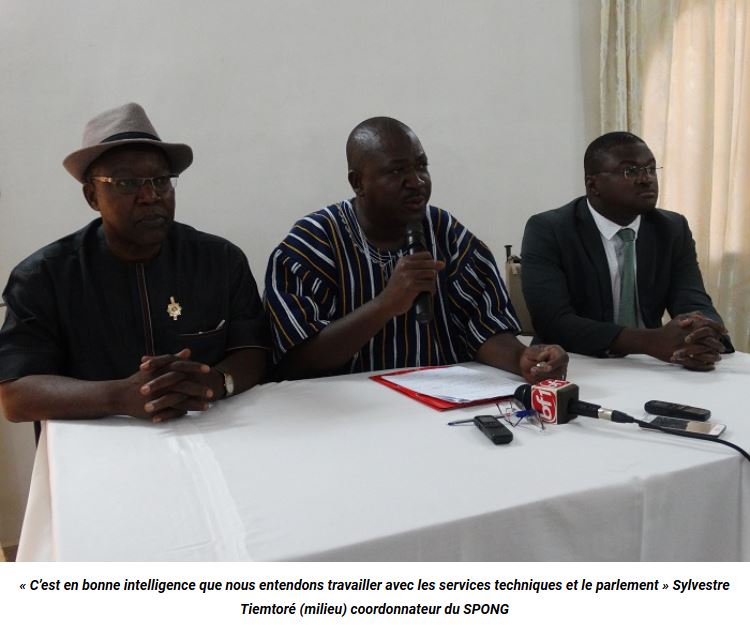 Three press articles: UHIP communication to journalists, collaboration with SPONG