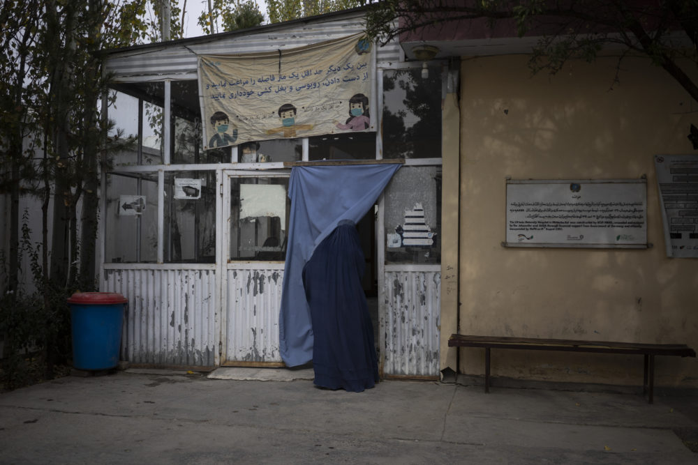 El sistema sanitario afgano recibe ayuda internacional en medio de la crisis