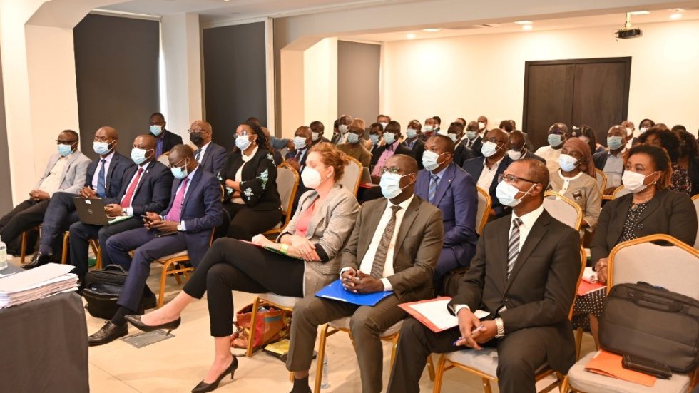 Côte d’Ivoire : Partage de connaissances sur l’utilisation du Financement Basé sur la Performance (FBP) pour la CSU