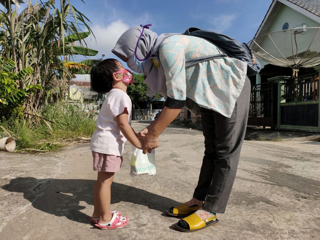Aprovechar los puntos fuertes de un sistema mixto de compras para COVID-19: una perspectiva desde Indonesia