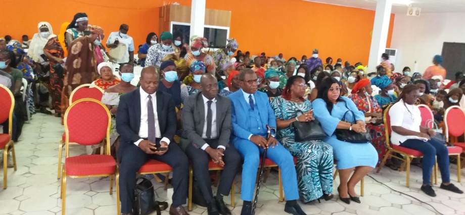 Costa de Marfil: la CNAM sensibiliza sobre la necesidad de masificar la cobertura sanitaria