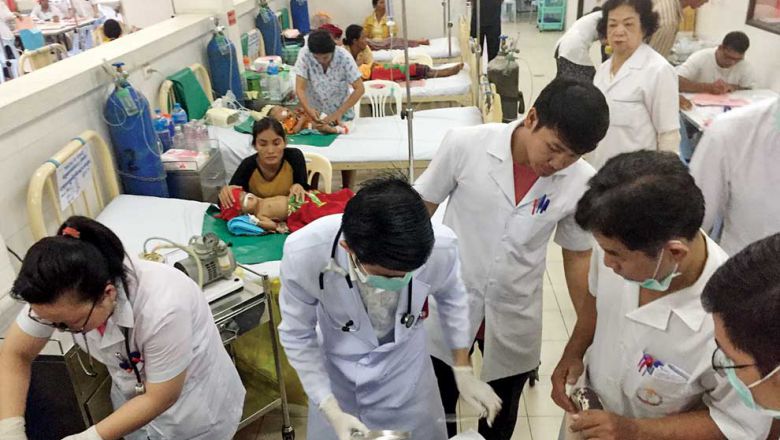 The Phnom Penh Post : Hun Sen promet un nouveau fonds pour assurer le fonctionnement des hôpitaux Kantha Bopha