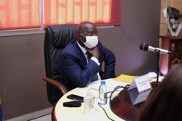 GABON/Финансовый законопроект: Правительство прогнозирует падение объема ресурсов