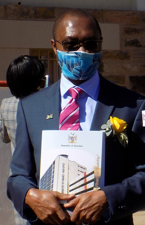 Annonce d’un budget de 72,8 milliards de dollars namibiens pour l’exercice 2020/21