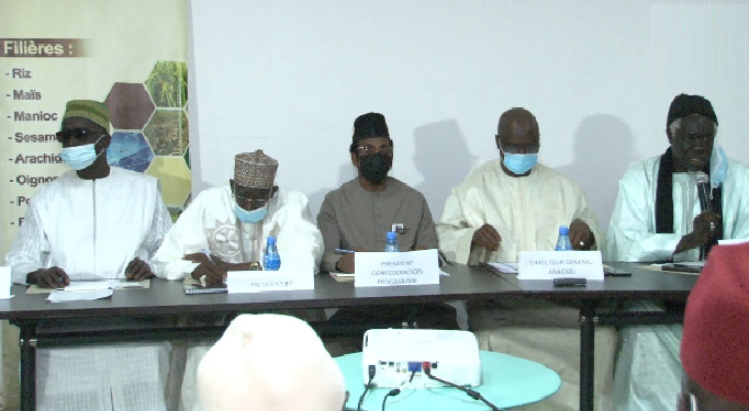 Senegal: farmers call for health care for their families