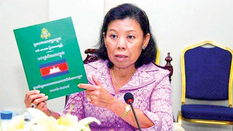 El Phnom Penh Post: Las pensiones, más cerca: el gobierno crea un proyecto de ley sobre los fondos de la seguridad social