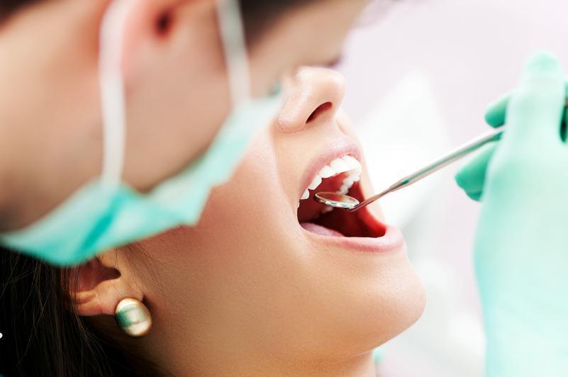 El nuevo acceso a la atención odontológica del seguro social de enfermedad registró un aumento del volumen del 50% en 2021