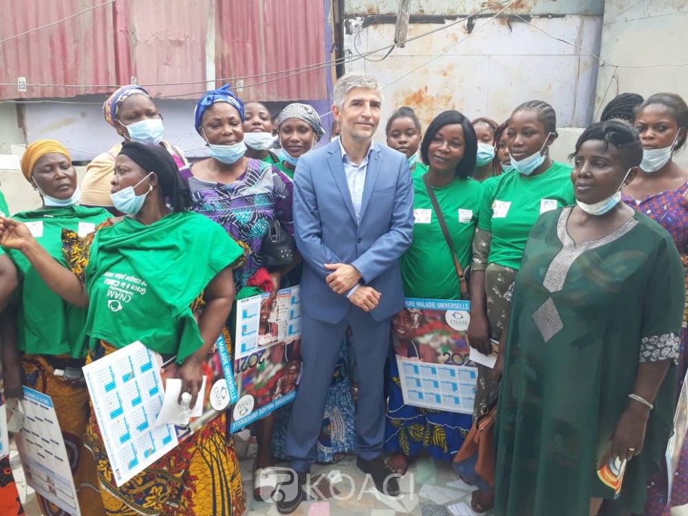 Côte d’Ivoire : Sur la place publique, des syndicats informent sur la CMU