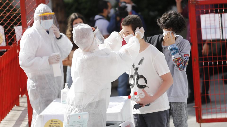 Турция предоставляет COVID 19 бесплатное лечение и лекарства