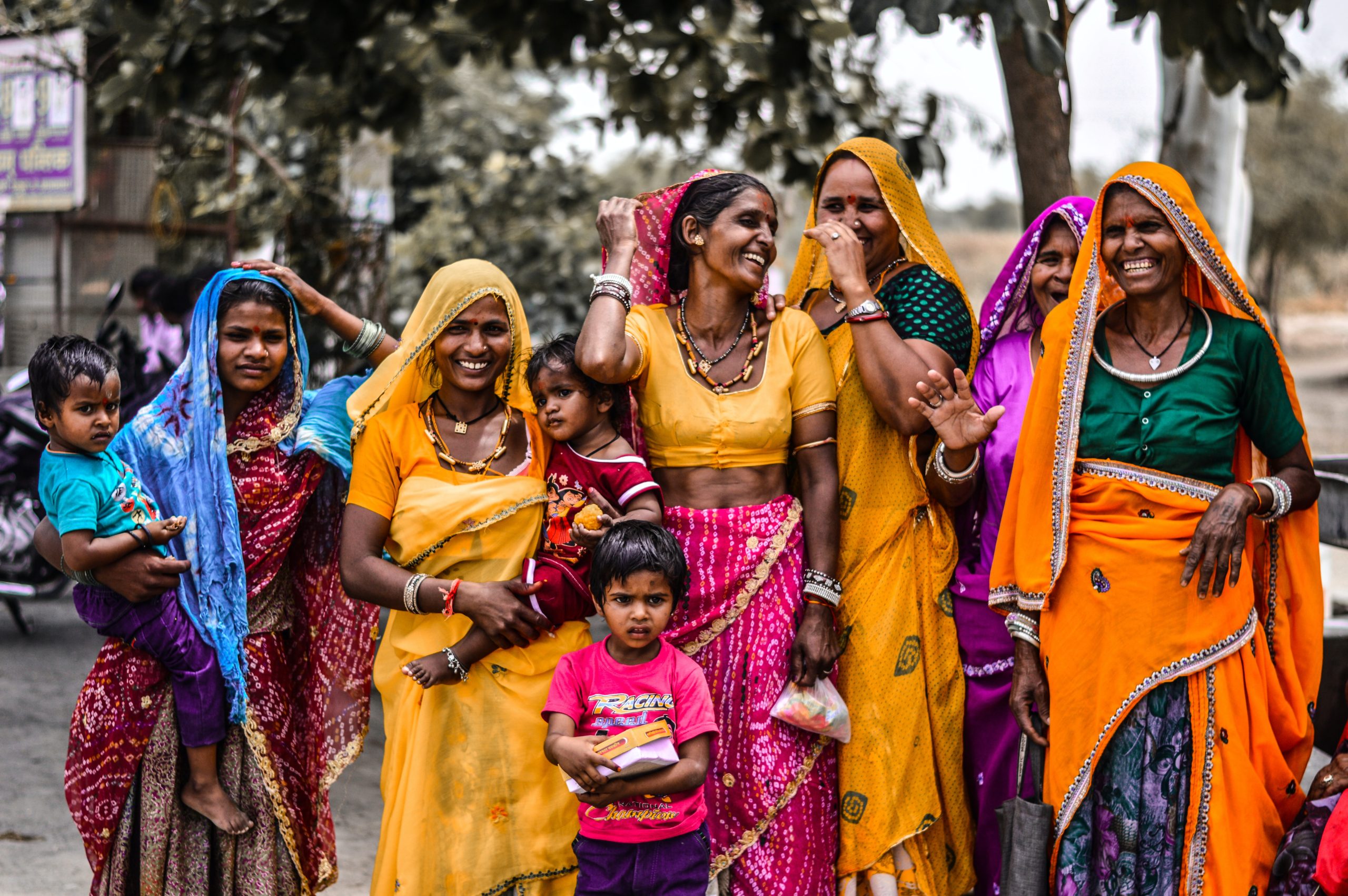 Женщины остались позади: Гендерные различия в использовании государственного медицинского страхования в Индии
