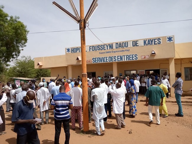 Мали: Угрозы забастовки против обязательного медицинского страхования