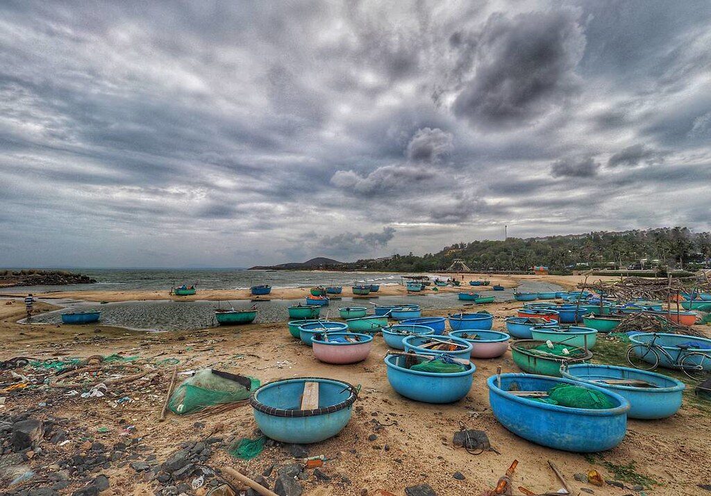 A_fishing_village_in_vietnam