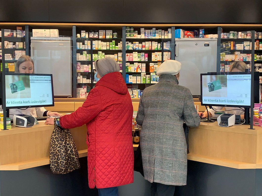Letonia quiere mejorar el acceso de los ciudadanos a los medicamentos y reducir el gasto de bolsillo