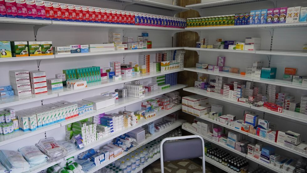 El Fondo del Seguro Obligatorio de Enfermedad cubrió totalmente las necesidades de medicamentos y suministros de los proveedores sanitarios contratados en el primer trimestre de 2024.