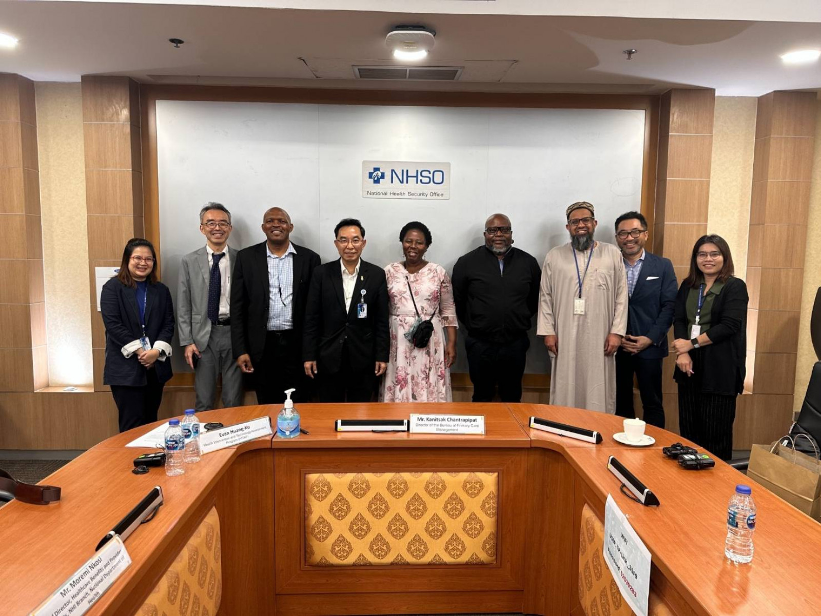 La Oficina Nacional de Seguridad Sanitaria comparte con Sudáfrica la experiencia de Tailandia en la gestión de la financiación sanitaria