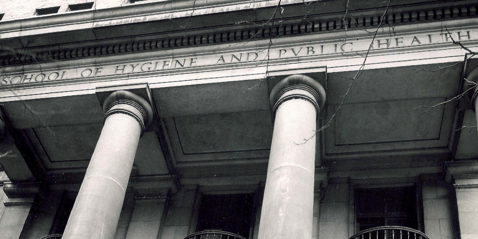 L’école de santé publique Johns Hopkins Bloomberg organise un institut d’été sur les systèmes de santé mondiaux dans le domaine de l’évaluation des coûts des maladies et des programmes.
