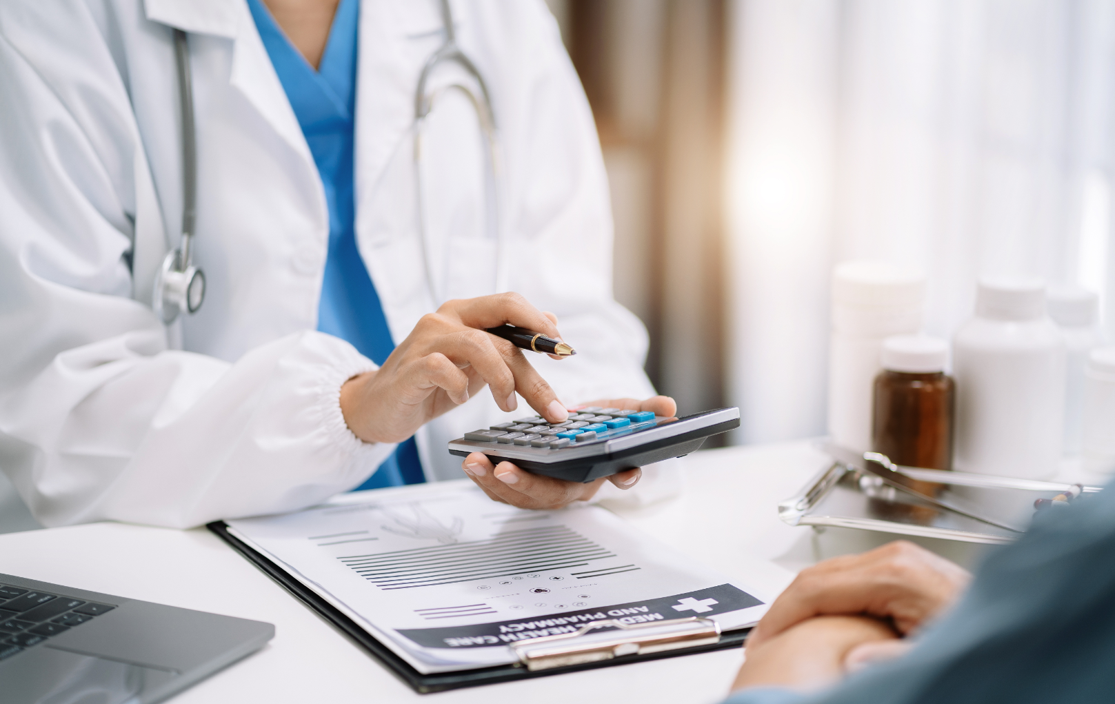 L’assurance maladie est indispensable, mais trop d’assurance peut faire grimper les prix : Ministère de la santé