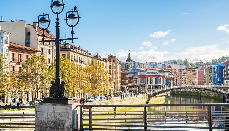 Bilbao,Marketplace,On,Sunny,Day