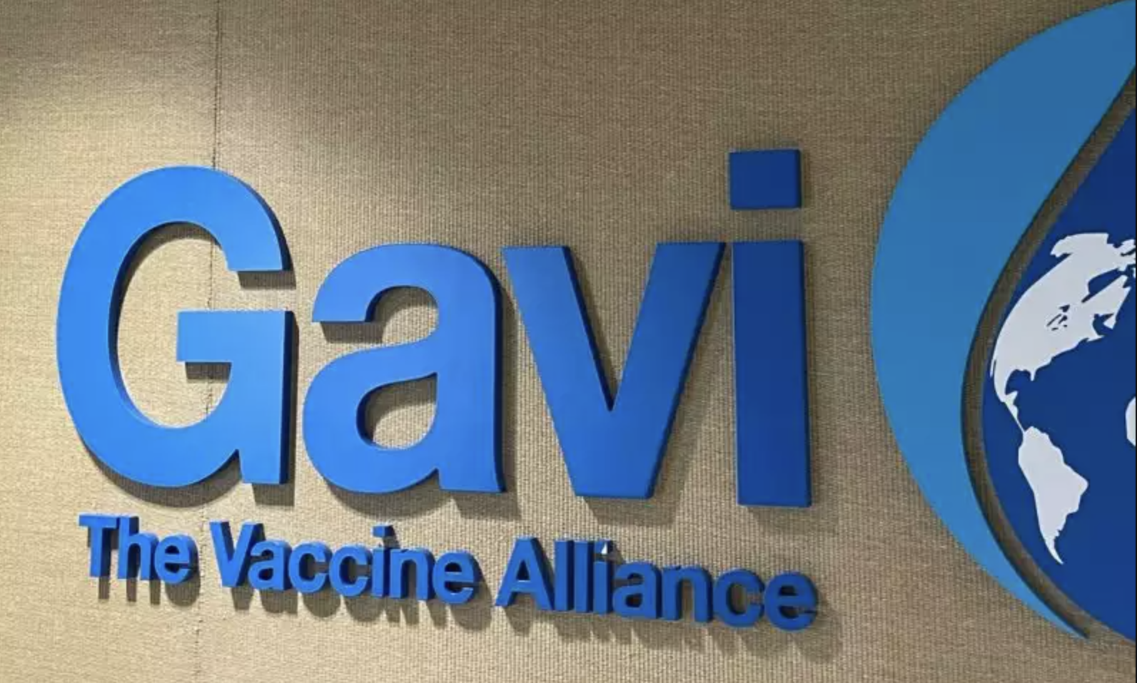 Gavi стремится перенаправить неизрасходованные средства COVID-19 на будущие инициативы по созданию вакцин
