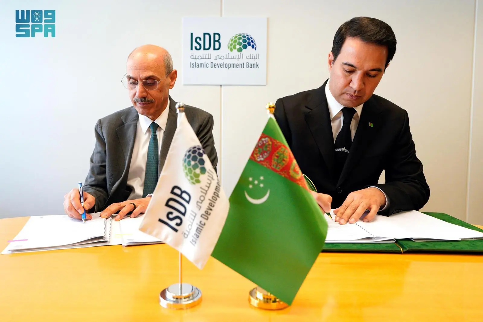 La BIsD et le Turkménistan signent un accord de financement historique de 156,3 millions de dollars pour la construction d'hôpitaux pour cancéreux