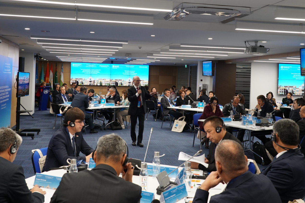 El curso de Barcelona de la OMS sobre financiación sanitaria reunió a responsables políticos de cinco países de Asia Central