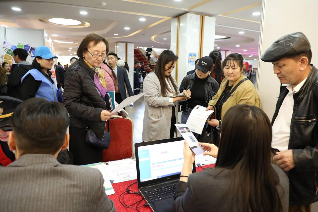 Health Insurance Agency answered questions from citizens at the Open Doors Day