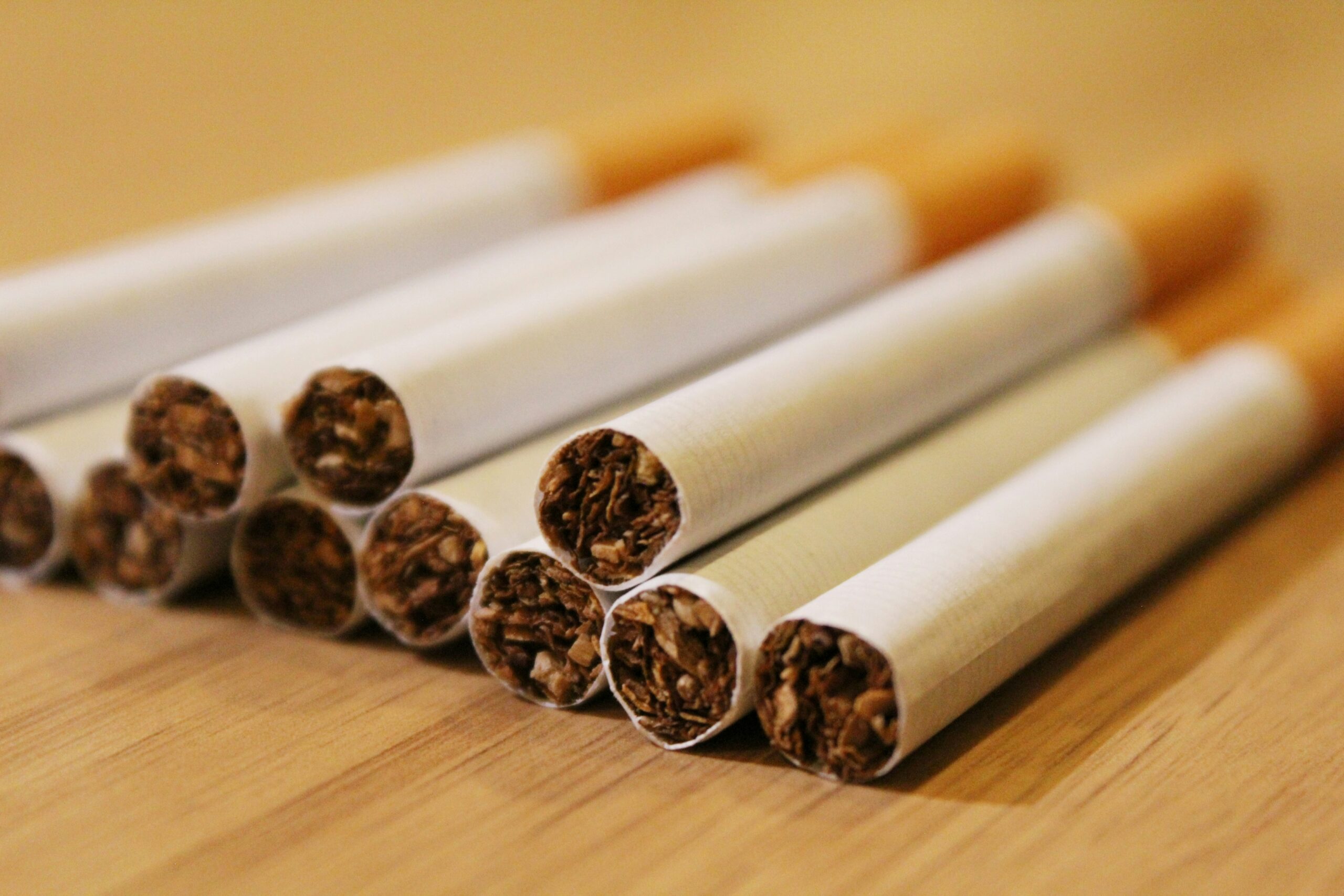 Cómo los impuestos sobre el tabaco en la India financian la adicción e ignoran la prevención