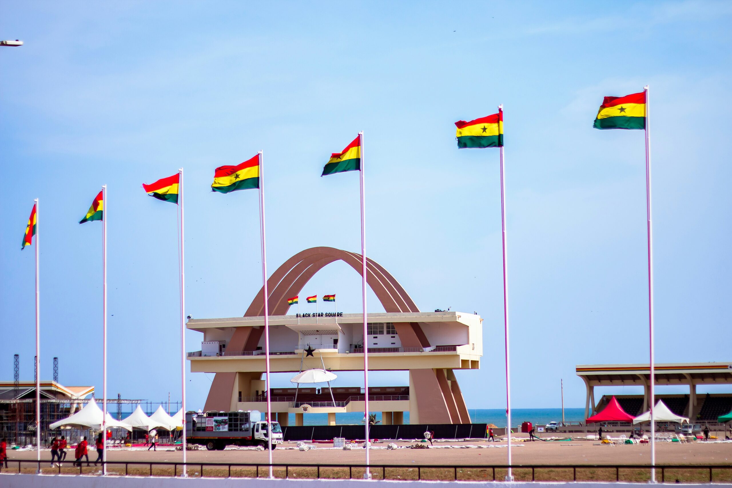 El Parlamento aprueba una cantidad histórica de 10.000 millones de GH¢ para que la NHIA revolucione la asistencia sanitaria de Ghana