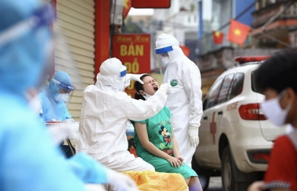 80 años de cuidados: El sector sanitario de Vietnam, del campo de batalla a la cobertura universal