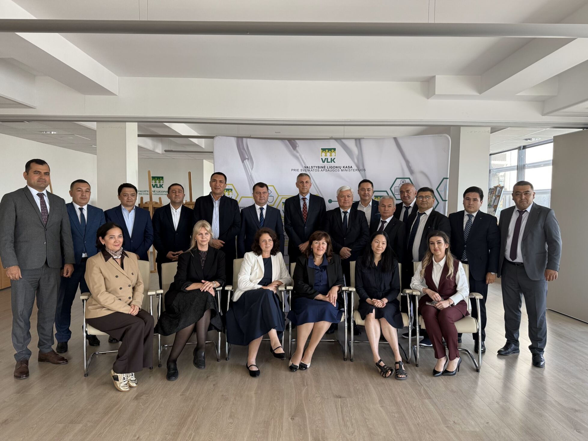 La delegación de Uzbekistán completó un viaje de estudios a Lituania para avanzar en las reformas de la financiación sanitaria
