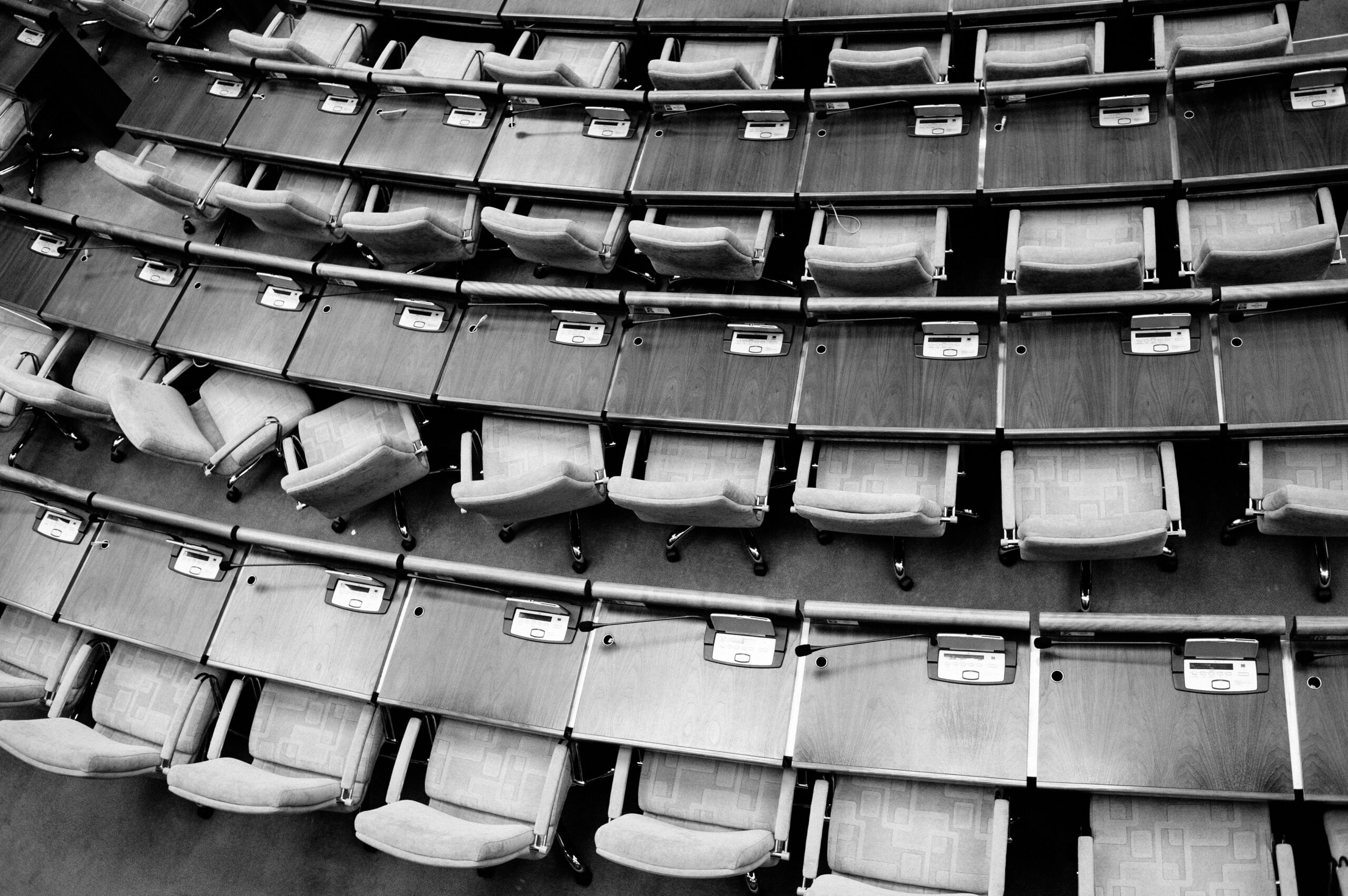 Romania’s Senate Committees Back CASS Exemptions for Vulnerable Groups Amid Fiscal Debate