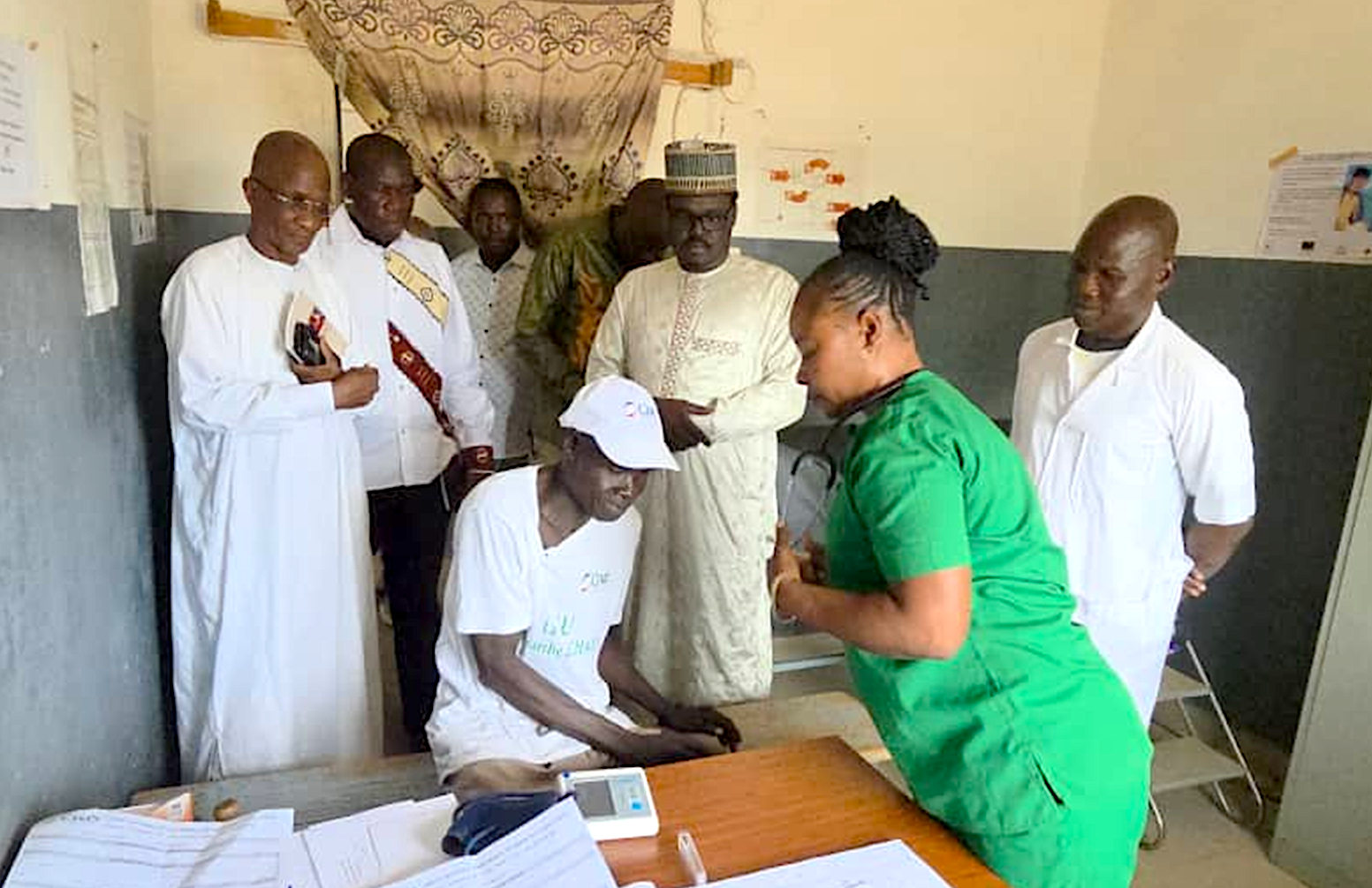 Asistencia médica de la CSU en Chad para ayudar a los pobres
