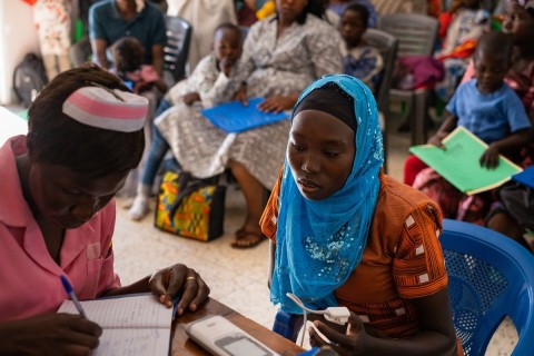 Новое руководство ВОЗ поможет странам преодолеть кризис финансирования здравоохранения